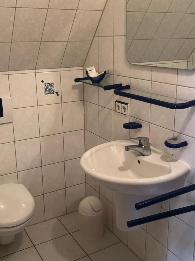 Gasthof Zum Hirsch Sachsenheim Exteriör bild